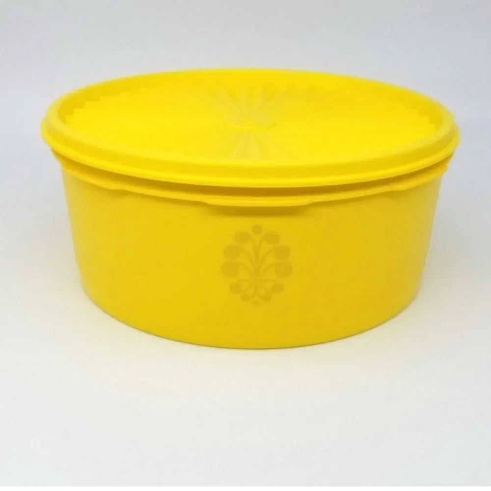 Tupperware Sunny Yellow Container with Lid # 1204-3